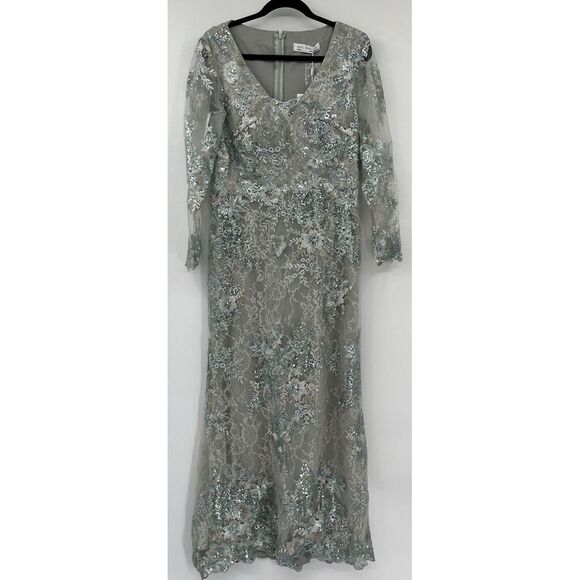 MAC DUGGAL Size 12 V-Neck Long-Sleeve Embroidered Mesh Gown in Sea Mist‎